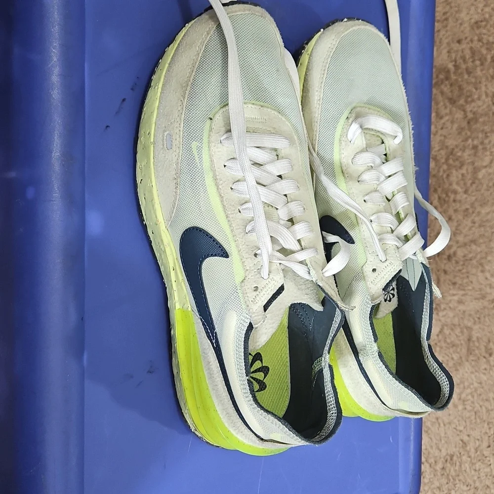 Nike Waffle One Crater Color Lime ICE - Picture 2 of 6